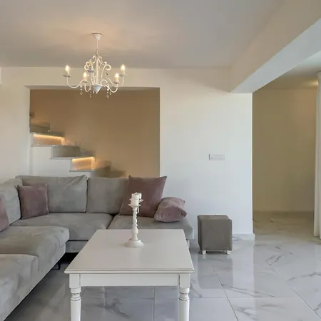 Pano Villa